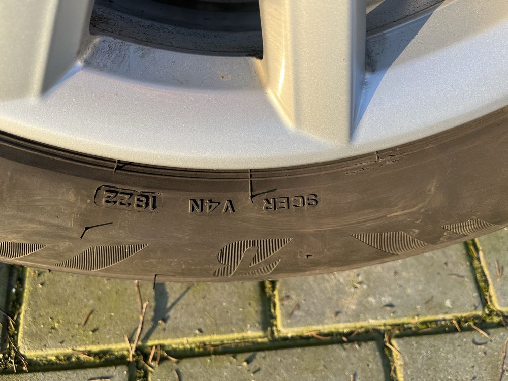 Komplet kół całorocznych Audi q3 215/60R17