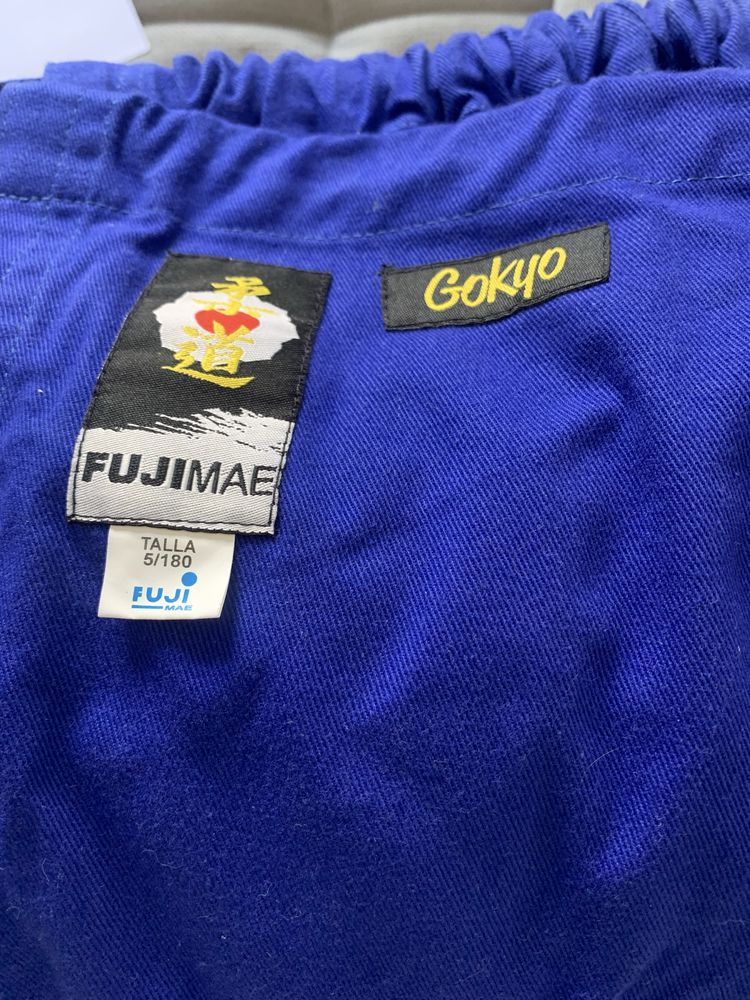 Kimono Jiujitsu de excelente qualidade novo