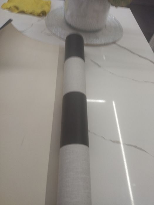 Rolo de papel de parede da loja leroy