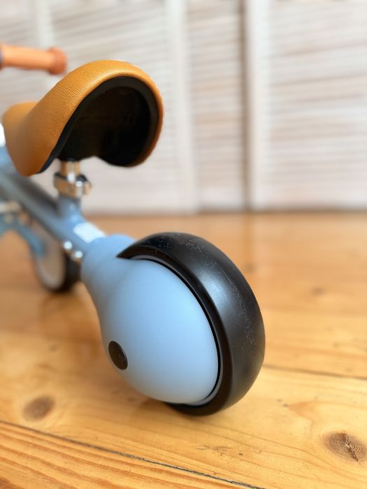 Біговел Kinderkraft, новий