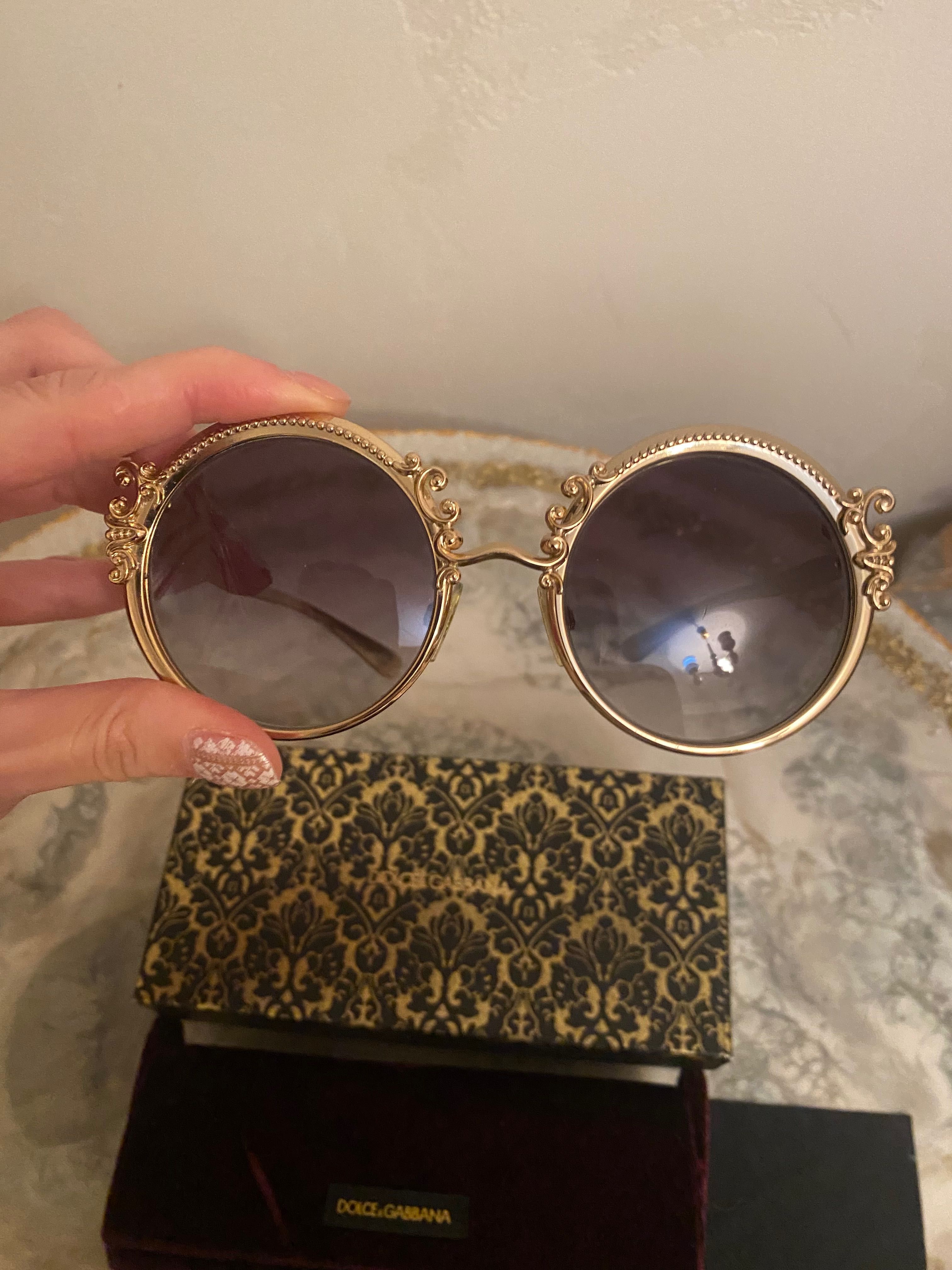 Роскошные солнцезащитные очки Dolce & Gabbana полный комплект в идеале