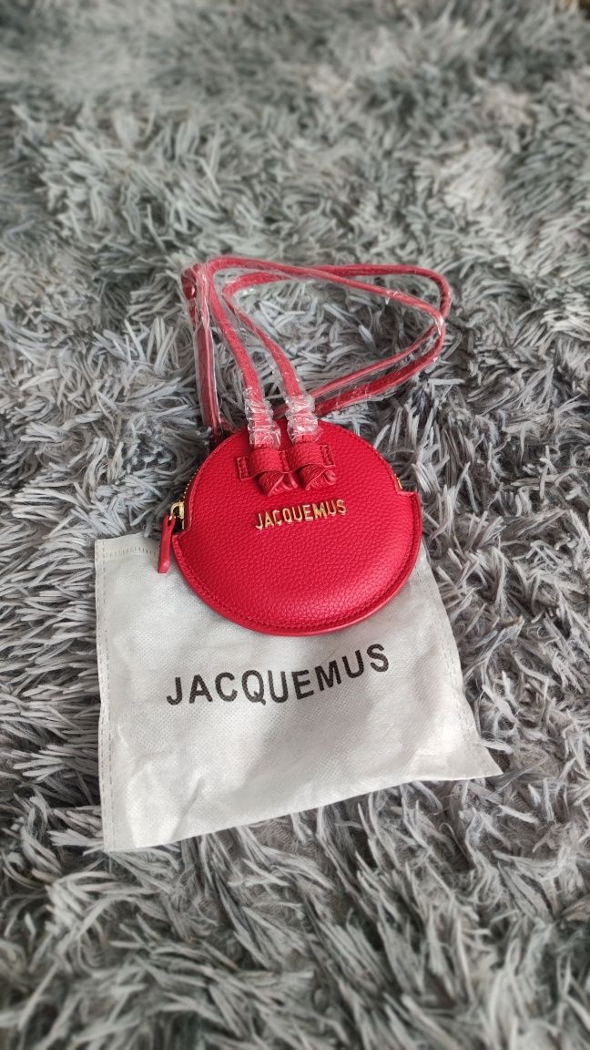 Torebka portmonetka czerwona z napisem Jacquemus