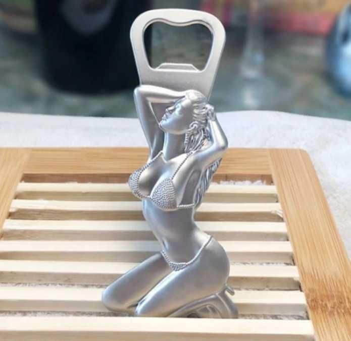 Otwieracz do kapsli z magnesem na lodówkę