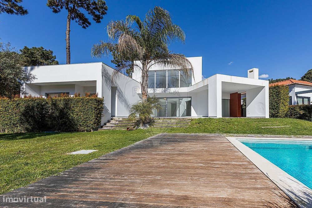 Moradia T4 para venda