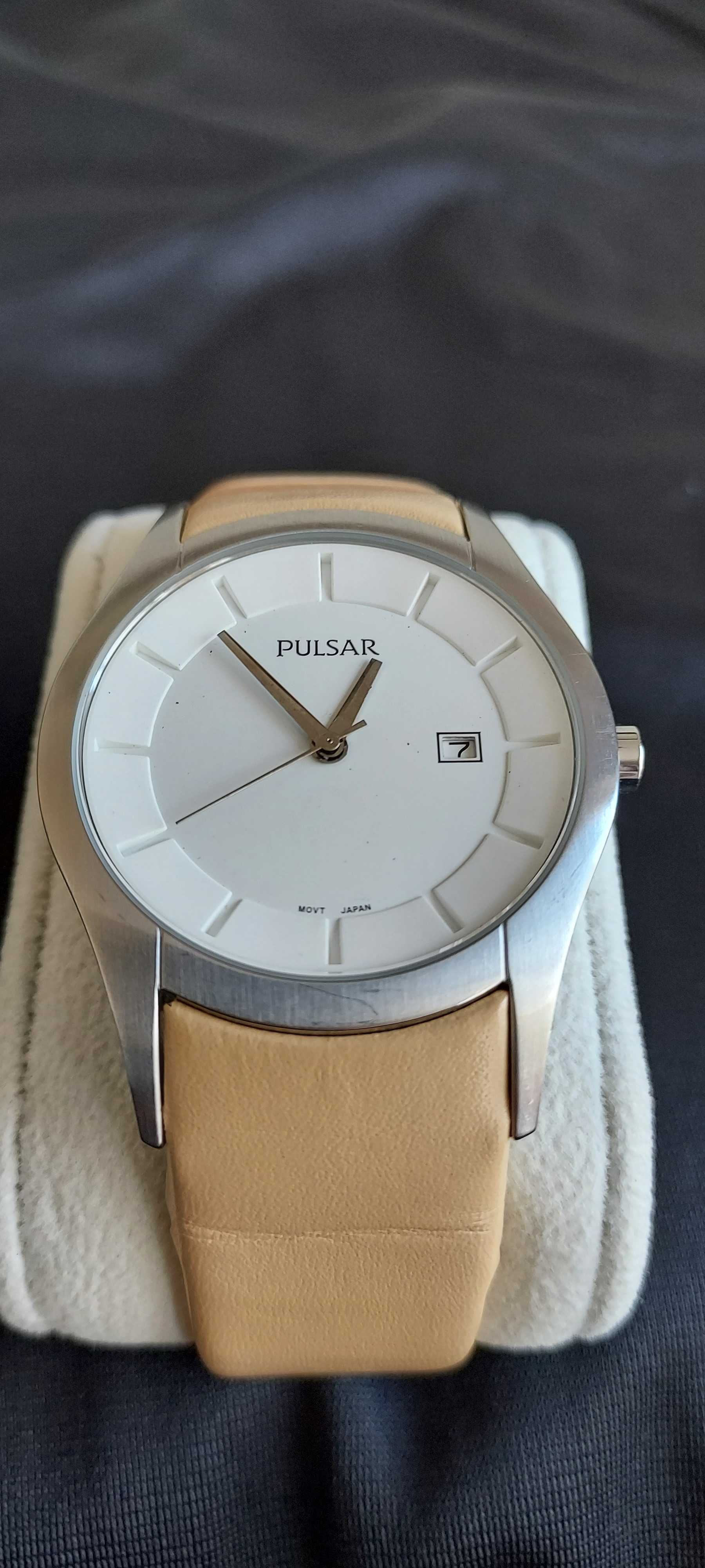 Relógio como novo marca Pulsar