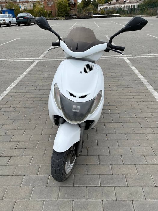 Продам скутер Suzuki Address 110