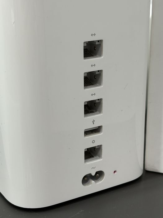 Роутер Apple AirPort Extreme (Швидкість 1,3 Гбіт/с)