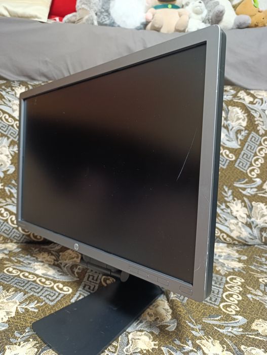 Продам монітори hp E241i IPS display та dell