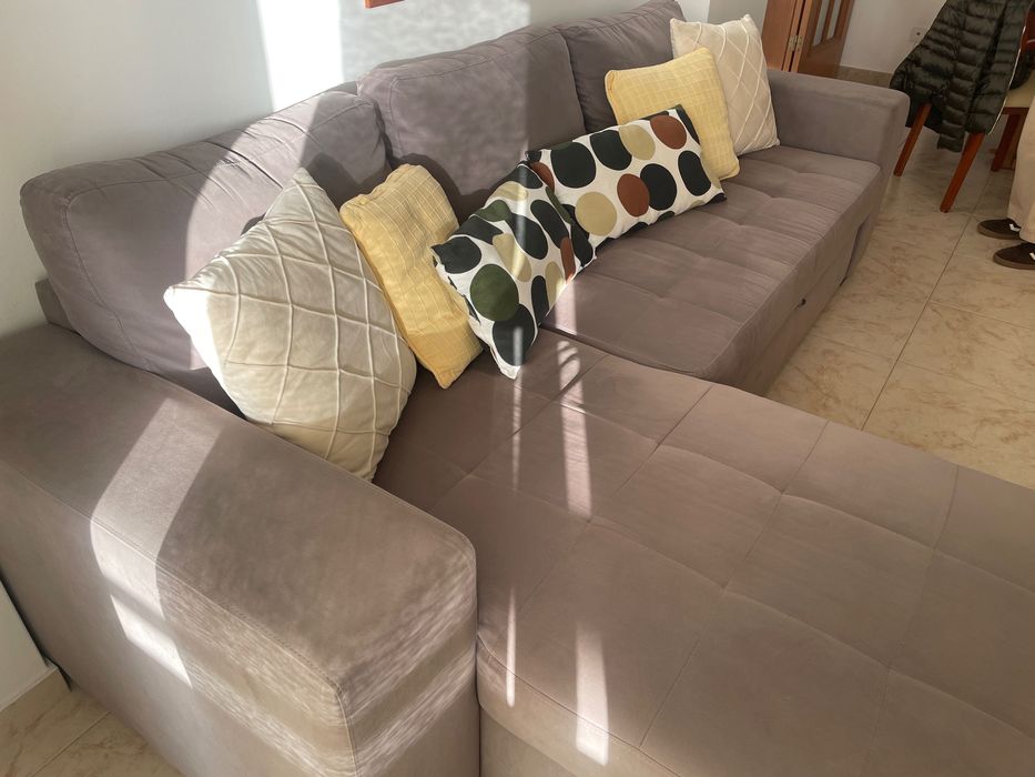 Sofá-cama grande com chaise longue