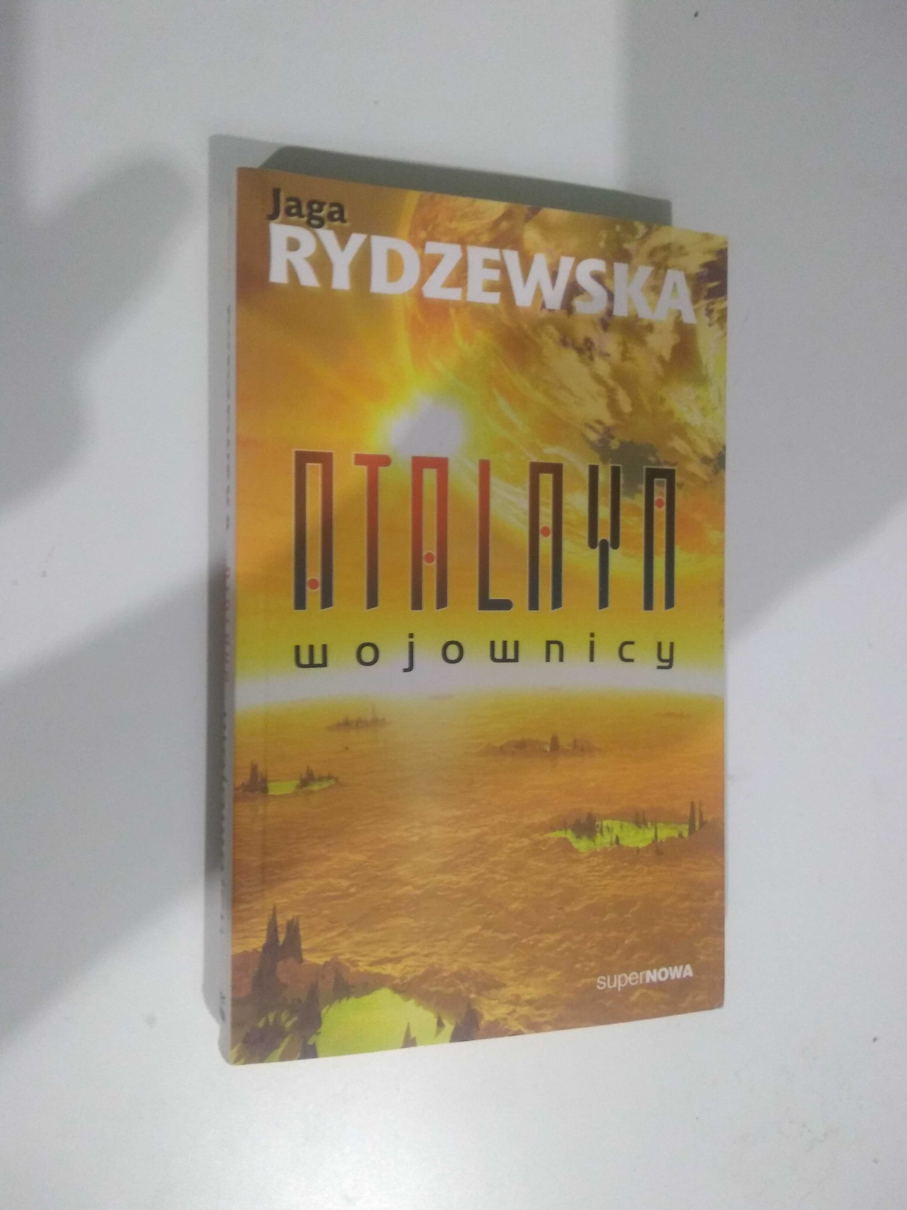 Dobra książka - Atalnaya wojownicy Jaga Rydzewska (J2)