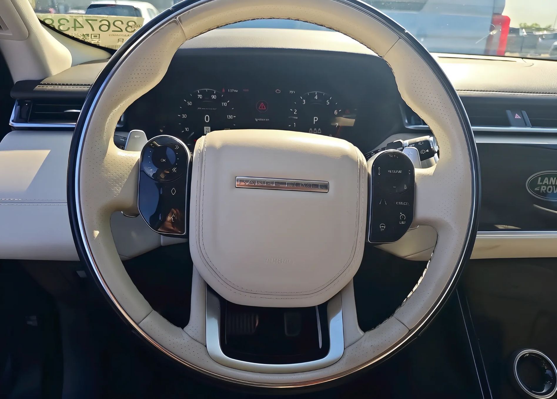 Land Rover Range Rover Velar R-Dynamic SE / 2.0L / Auto Sprawdzone