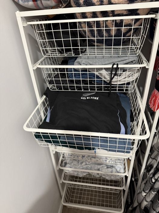 Roupeiro 6 cestos  ikea