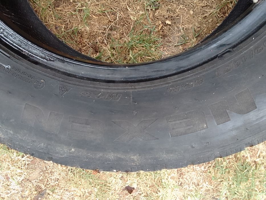 Opona wielosezonowa 215/65r16C NEXEN 2021r