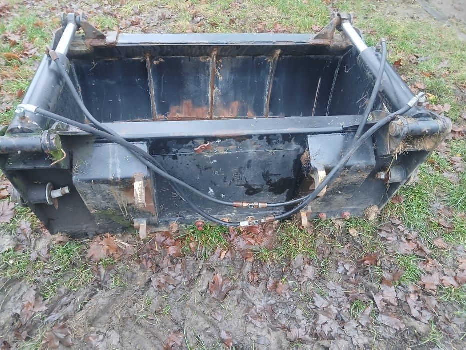 Wycinak kiszonki do regeneracji. Bardzo masywny