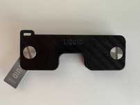 Brelok z czarnego włókna węglowego Liquid KeyCaddy