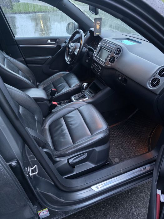 VW Tiguan R-line  2 kpl kół, Alu 19,Panorama, Kamera,webasto