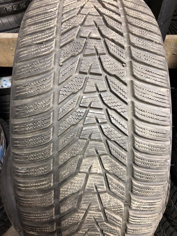 Шина зимова 255/35/21 Hankook