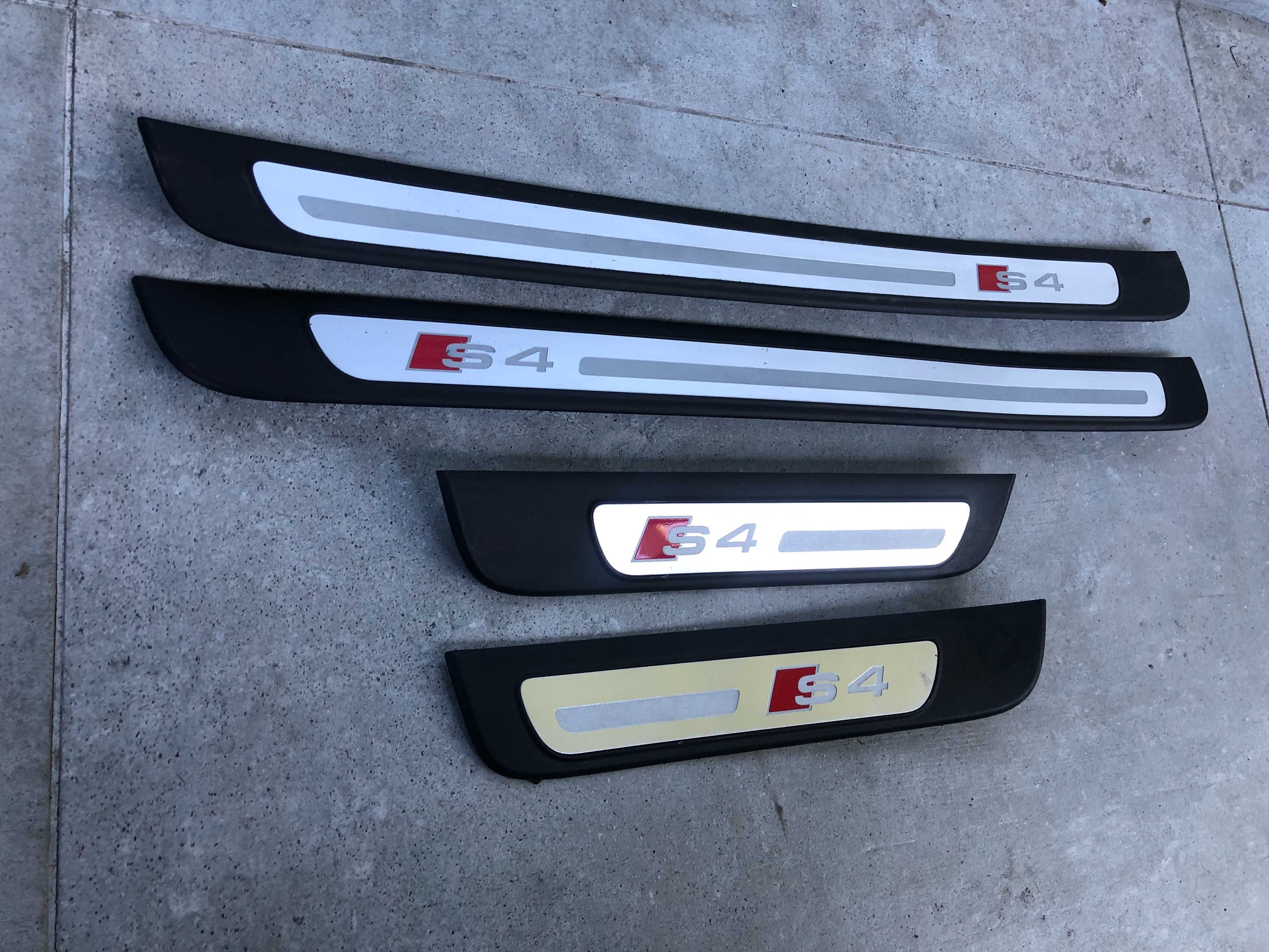 Listwa Listwy AUDI A4 S4 B8  Komplet Ladne