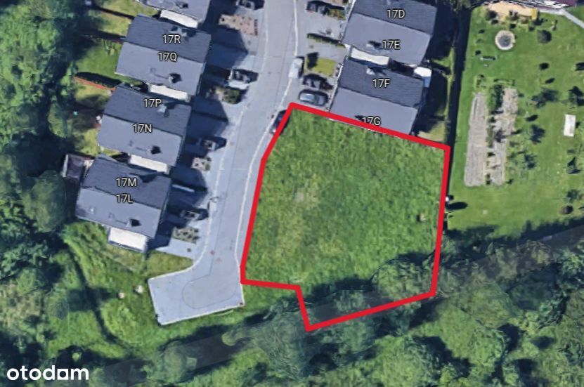 Dwie działki z pozwoleniami na budowę domów o łącznej powierzchni 9,4a