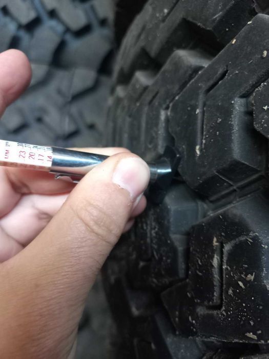 Шина 275/70R22.5 Bridgestone (замена 9.00R20) скат майже НОВА