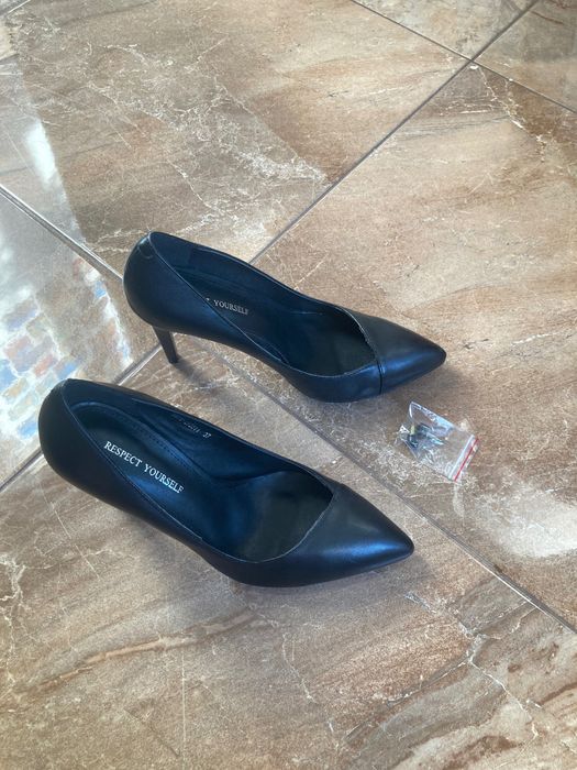 Туфлі-човники Respect 37 розмір