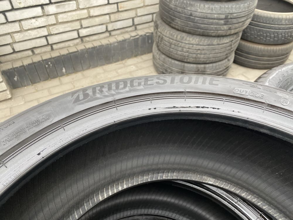 245/40/R19 Bridgestone Turanza T005