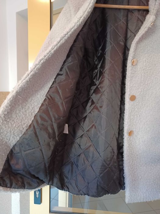 Szary jesienno- zimowy Płaszcz ocieplany marki Made In Italy rozmiar S