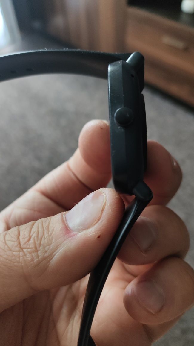 Фитнес часы Amazfit_bip_u