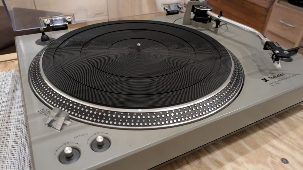 Technics sl 1500