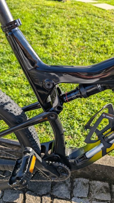 Bicicleta Coluer Carbono suspensão total