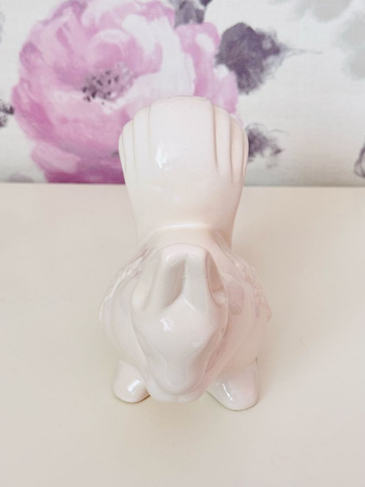 Ceramiczna figurka ozdobna wiewiórki,Rosa Ljung biała wiewiórka
