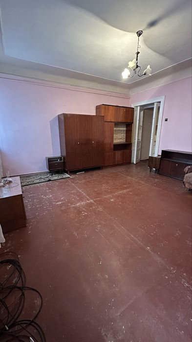 Продаж; квартира; приміщення; Чернівці; центр; фасад;