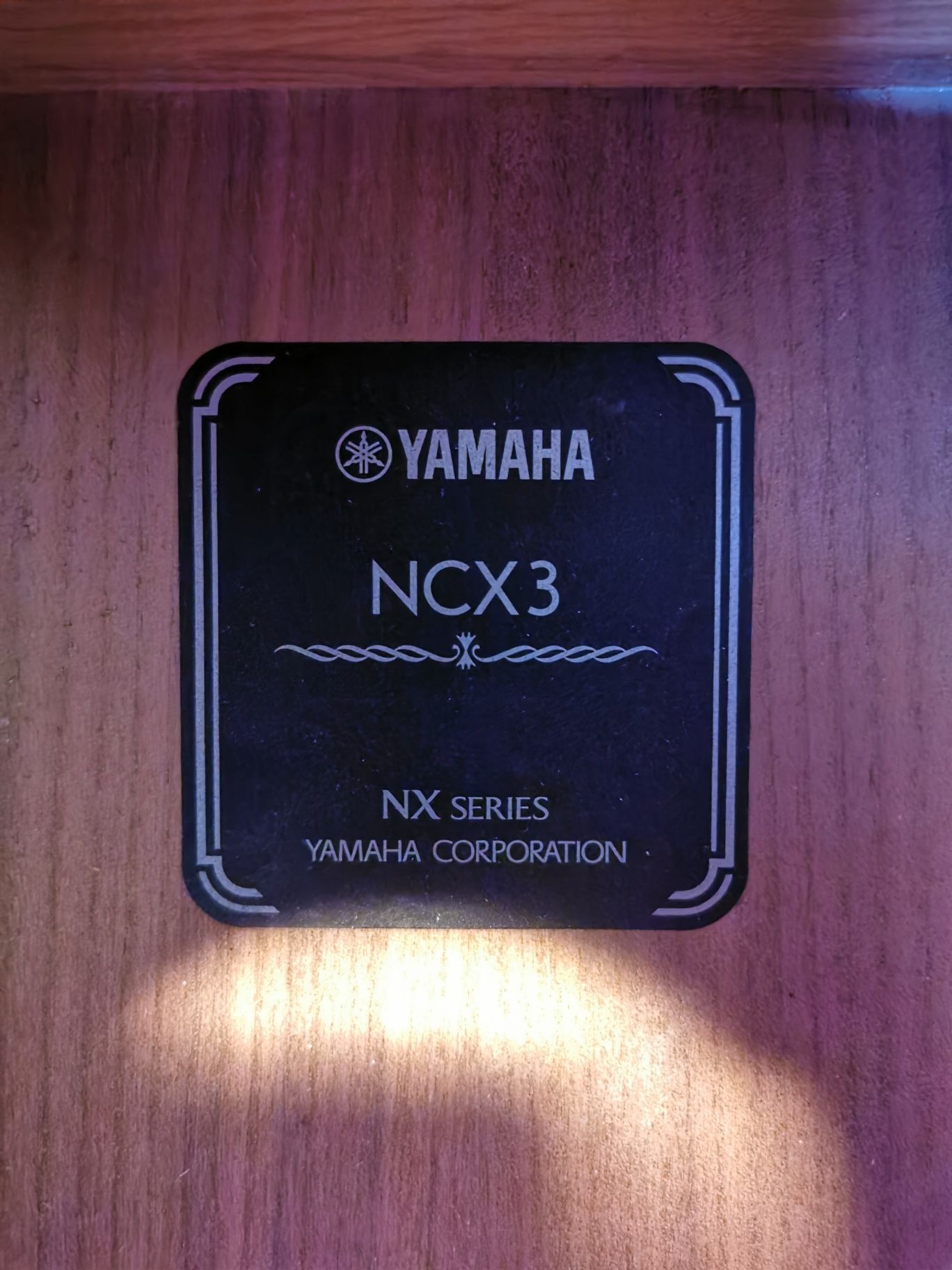 Guitarra Clássica amplificada cutaway - Yamaha NCX3