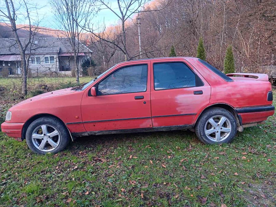 Продаю  машину  Форд Сієра