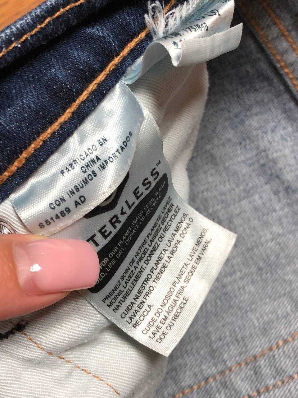 Стильные джинсы от Levi’s 506 размер 33