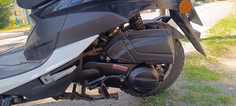 Скутер forte kanoe 150