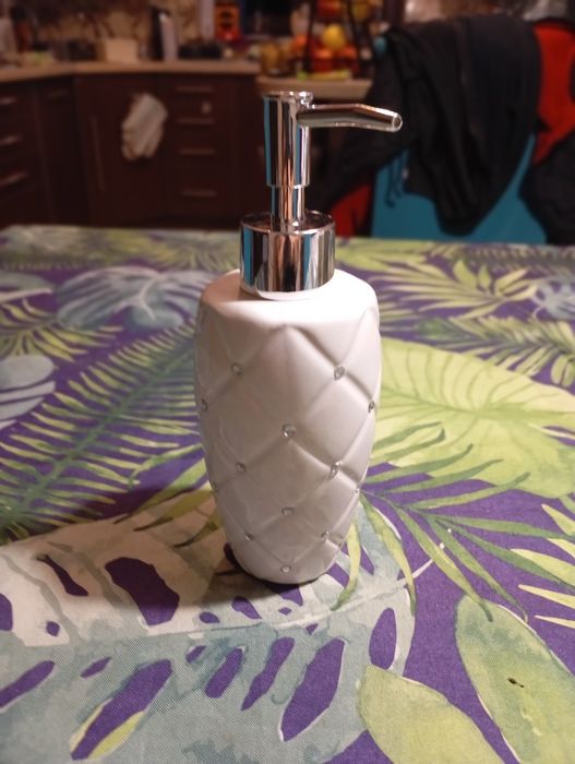 Dozownik do mydła Nowy
Marka Smukee
Nowy z metką