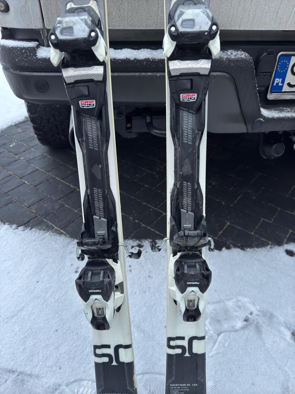 Narty volkl racetiger sc uvo x35