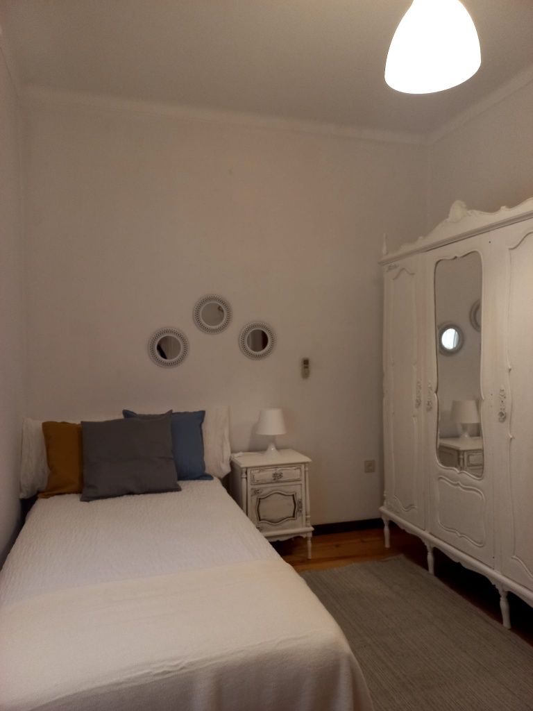 Aluguer de 1 quarto ( raparigas) 270€