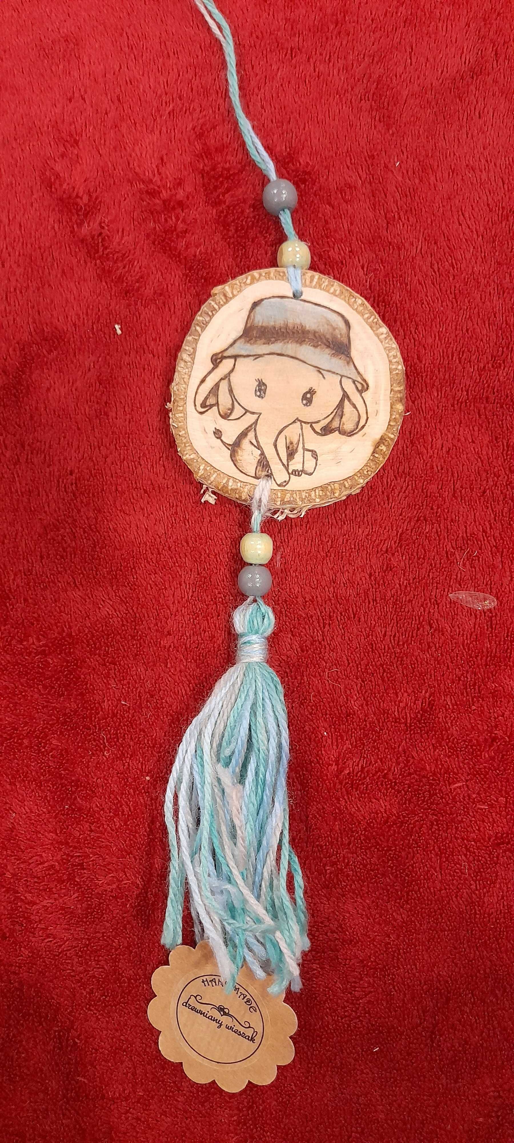 Zawieszka/Chwost ze Słonikiem wypalonym na plastrze drewna - Handmade
