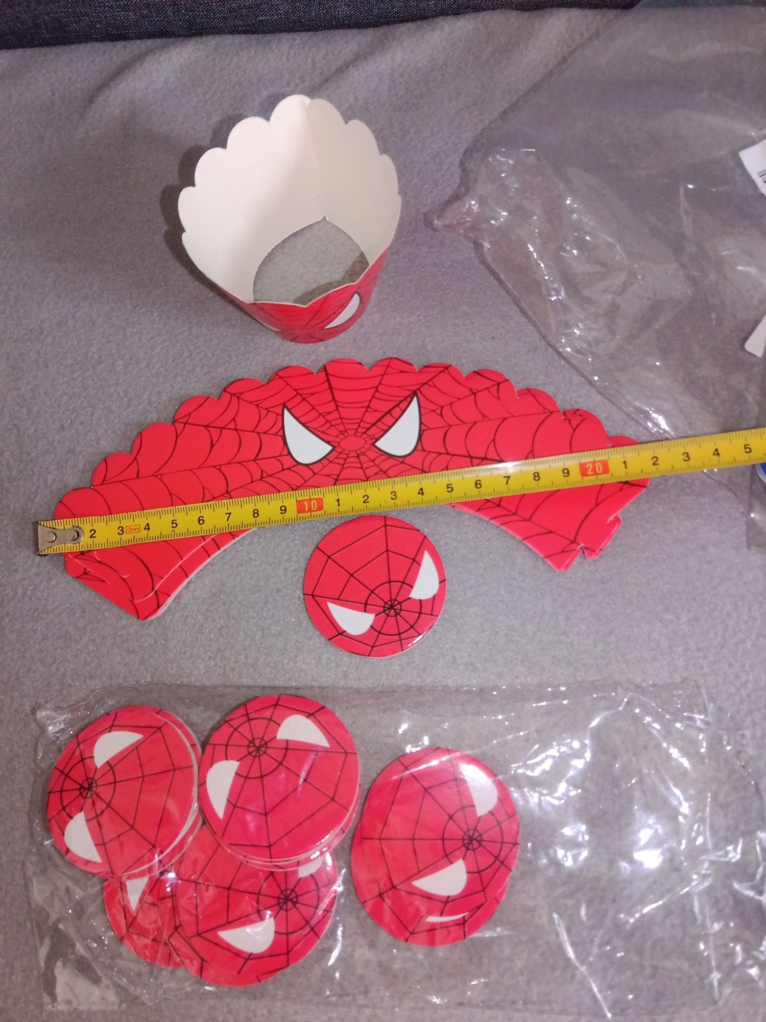 Dekoracje na babeczki Spiderman lego