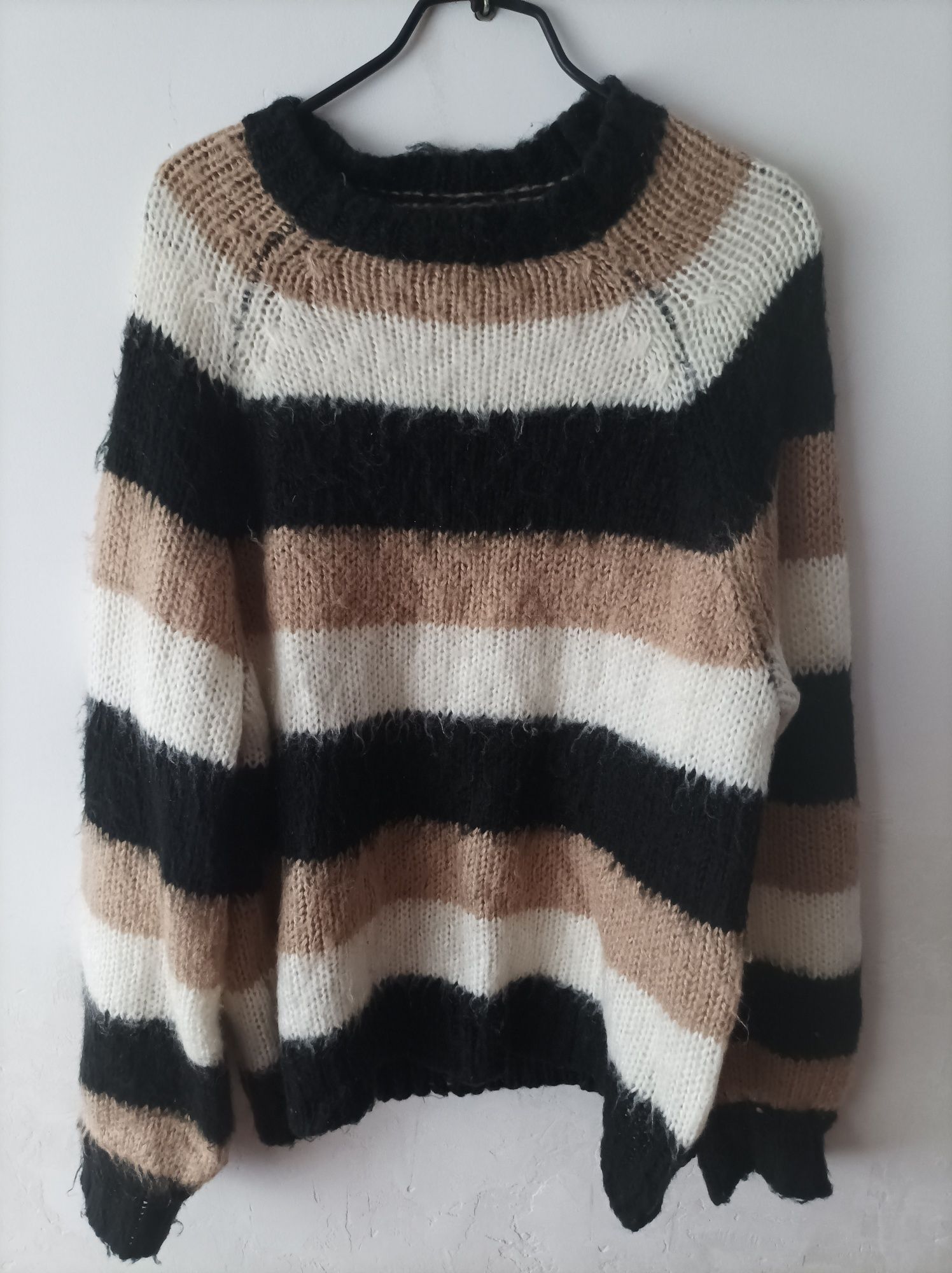 ciepły sweter w paski trójkolorowy  Sinsay Xs/34