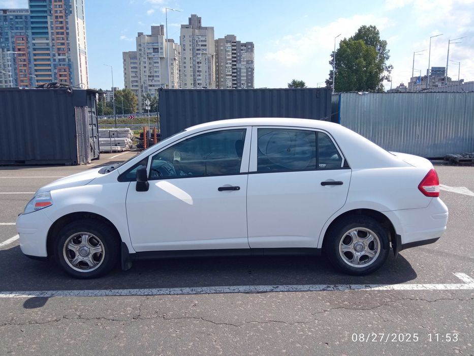 ТЕРМІНОВО - Nissan Versa 2011 з США-Не Биток-Любі Перевірки-1 Власник