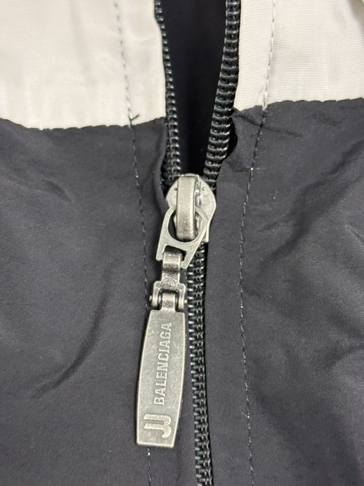 куртка плащевка Balenciaga layered logo vanille vetements анорак