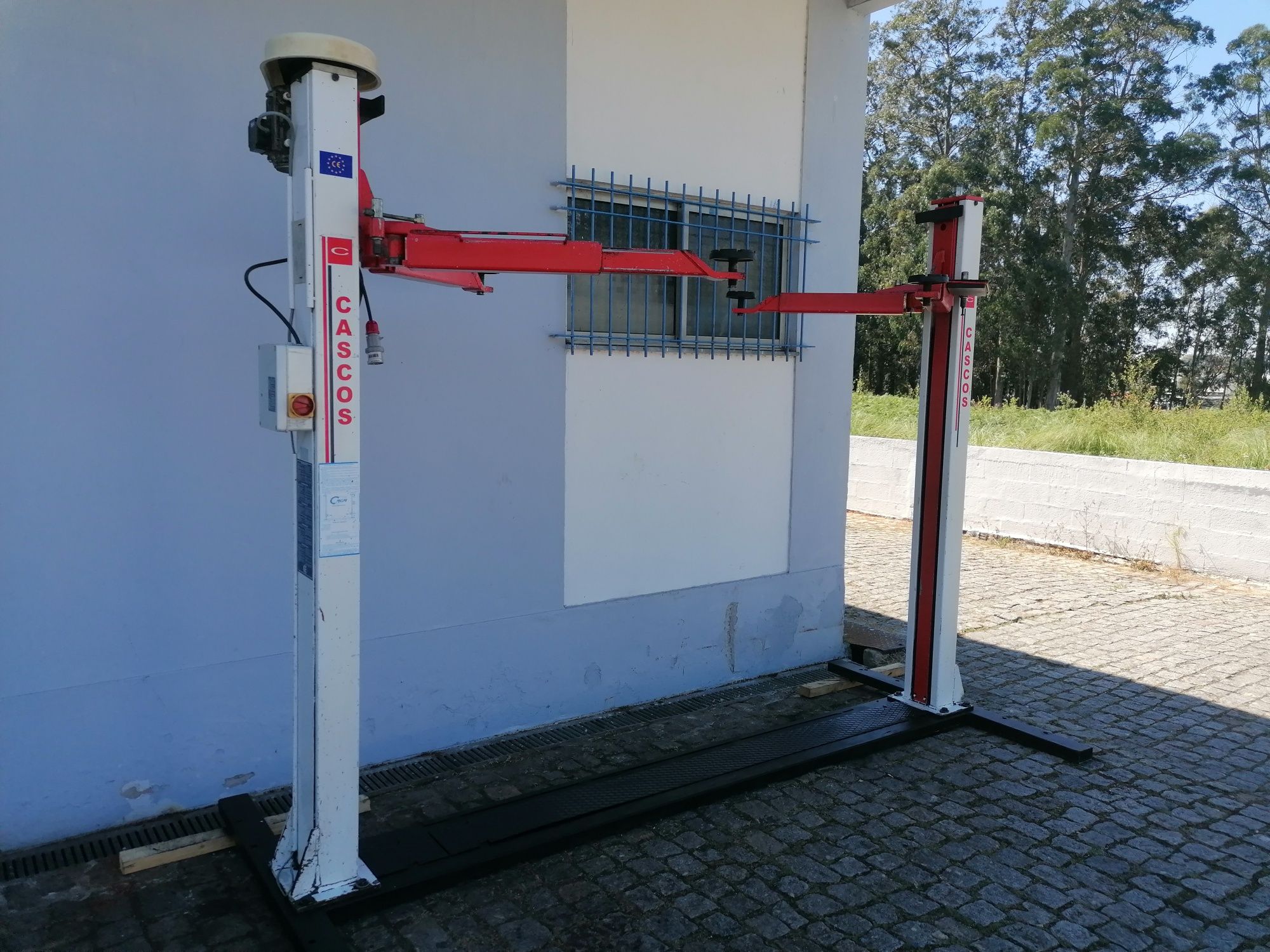 Elevador Auto Cascos