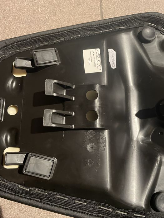 Siedzenie kanapa KTM1290 Super Duke R 20-24