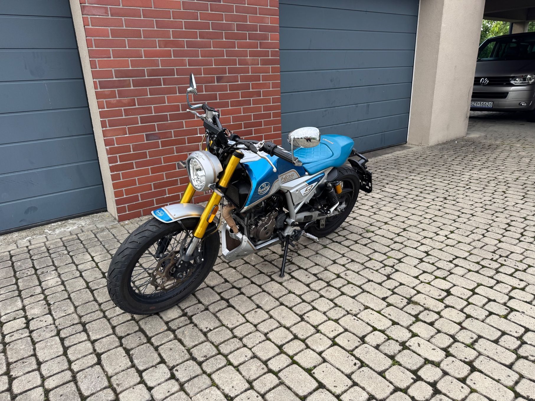 Mondial HPS 125 Super stan