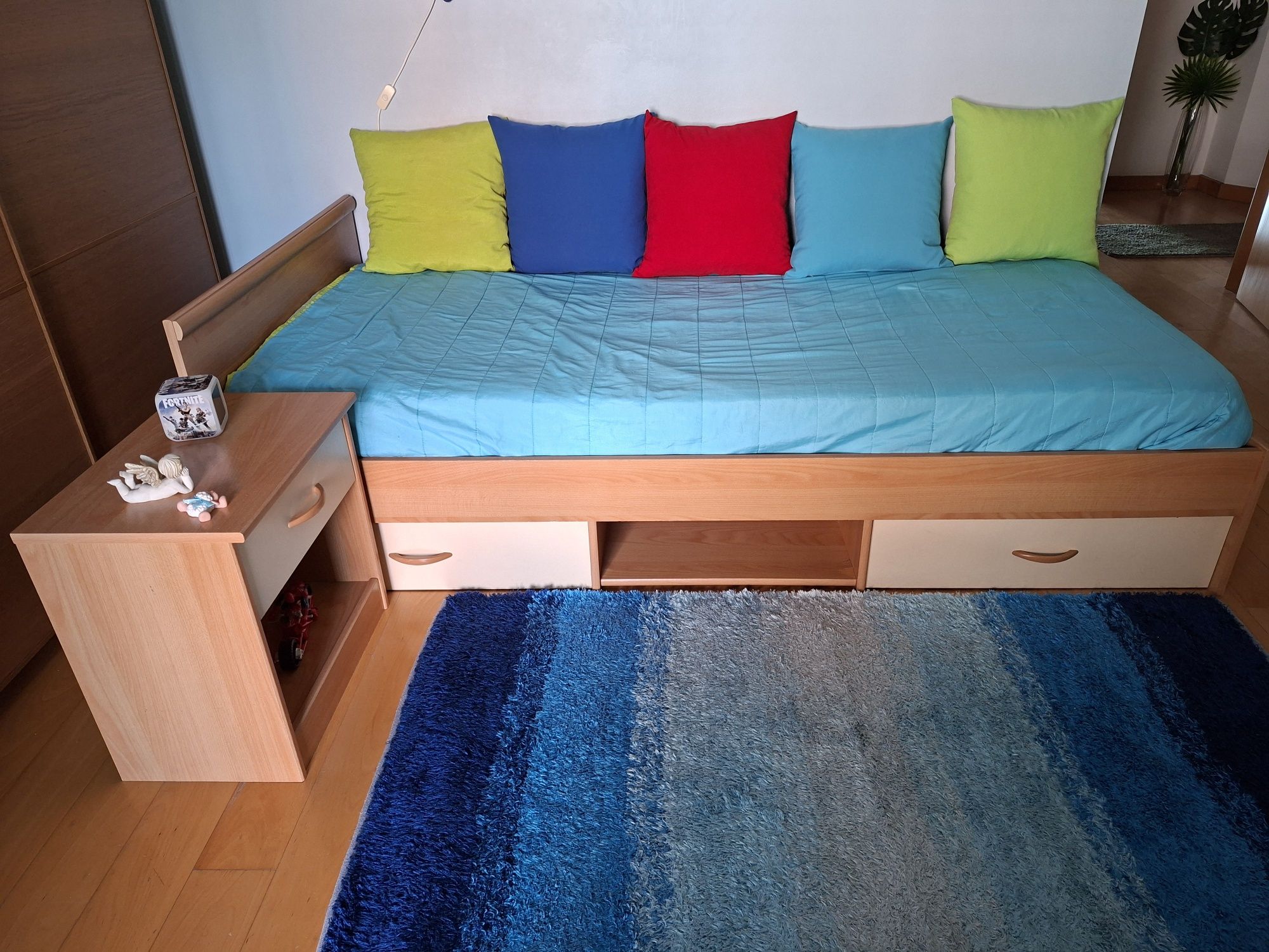 Cama de solteiro