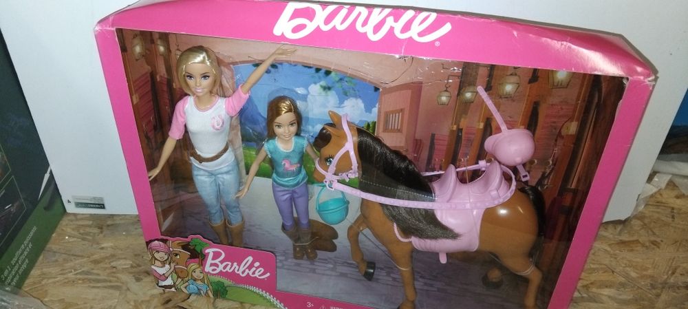 Barbie Fashion zestaw do jazdy konnej Lalki i koń