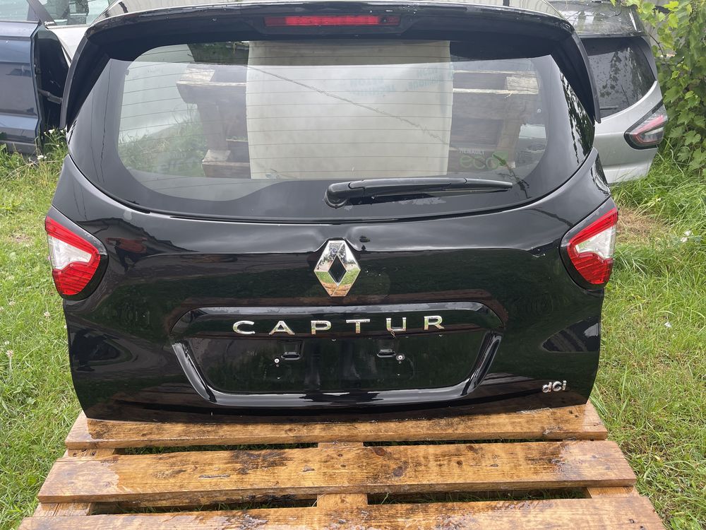 Renault captur кришка багажника